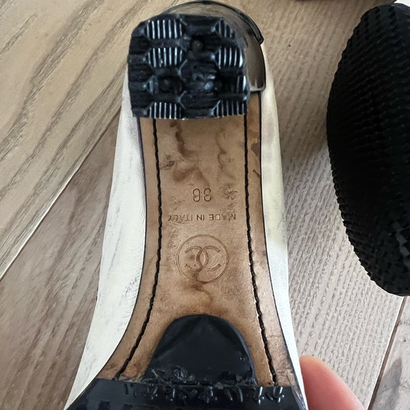 Classic Chanel Elastic Ballet Interlocking CC Logo Pumps - Picture 2 of 3